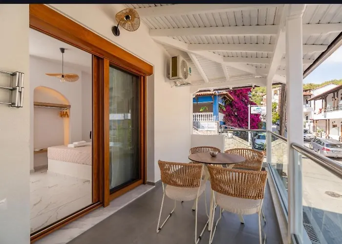 Meltemi Marmaras Apartahotel 3*